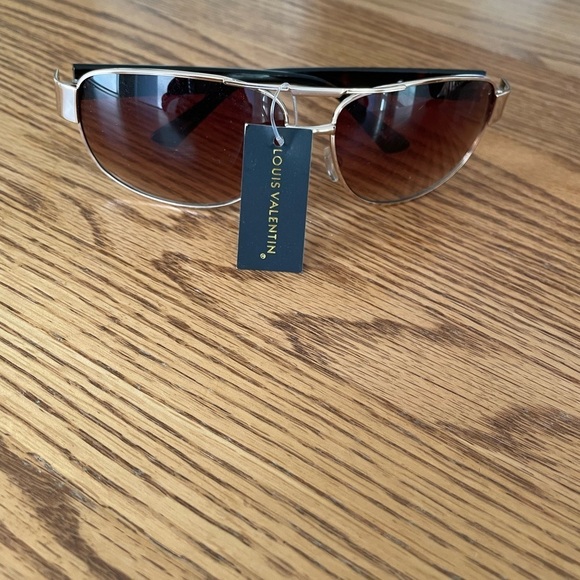 Louis Valentin Sunglasses NWT main image 4